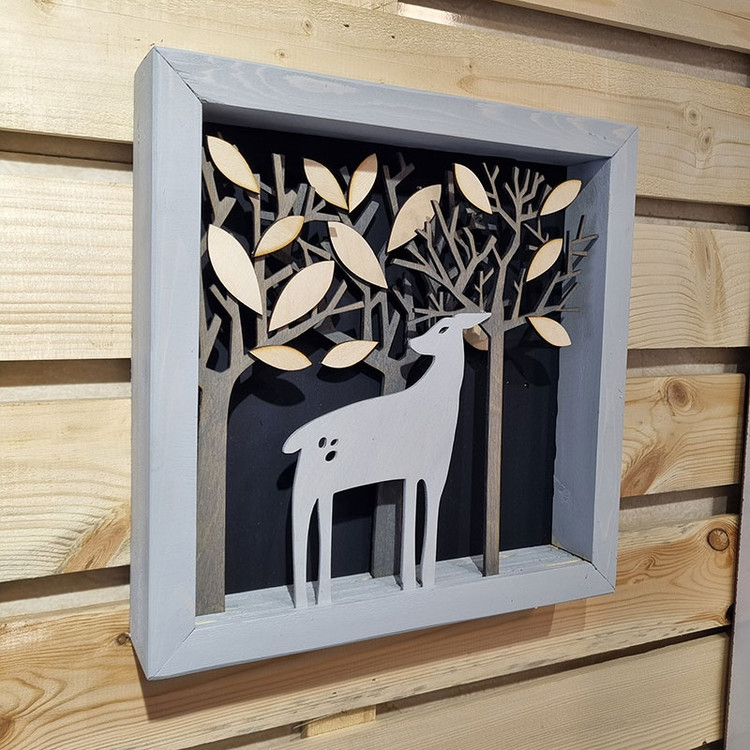 تابلو دکوری چوبی گوزن سفید