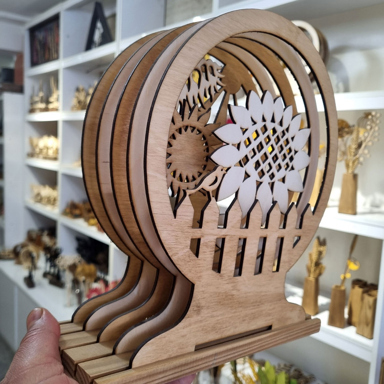 دکوری چوبی رومیزی مزرعه افتابگردان