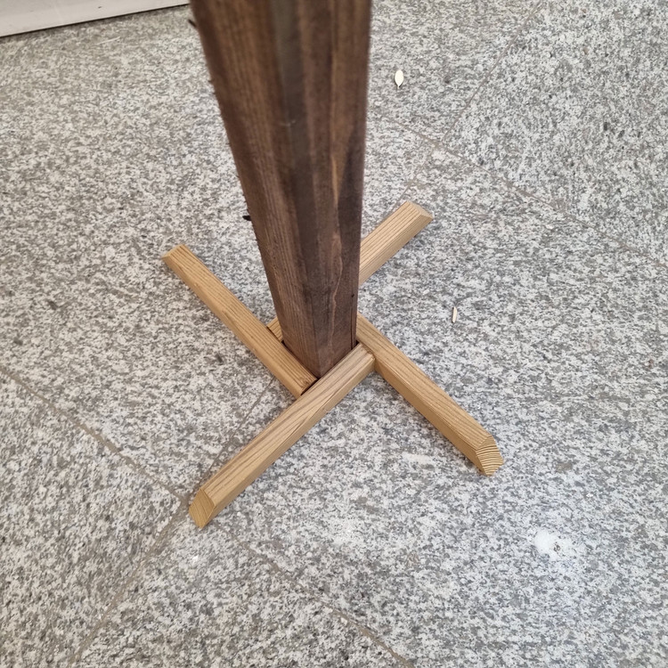 تابلو چوبی ایستاده کافی شاپ