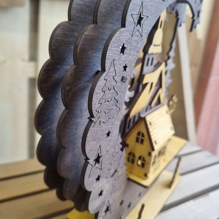 دکوری چوبی رومیزی کلبه جنگلی