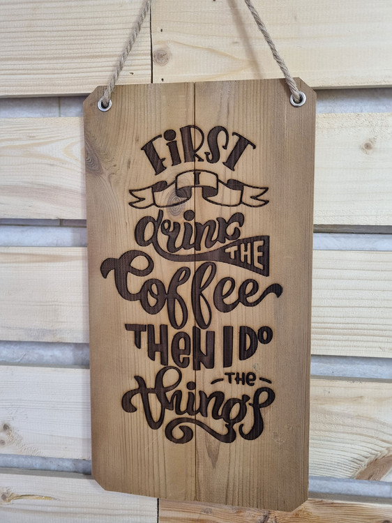 تابلو چوبی دکوری کافه