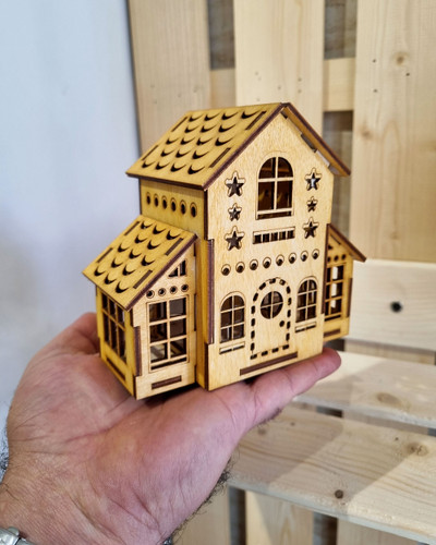 کلبه چوبی مینیاتوری